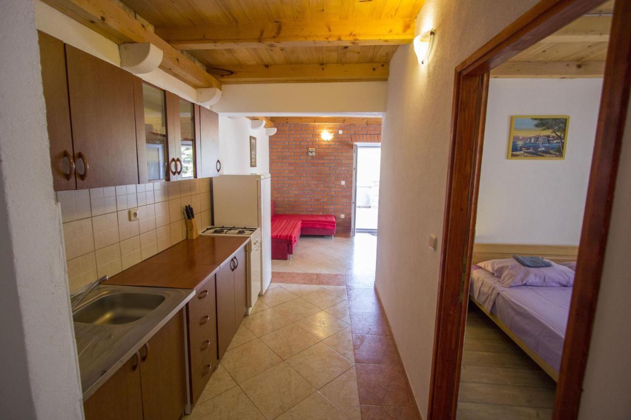 Seaside Secluded Apartments Cove Skozanje, Hvar - 5713 Gdinj Bagian luar foto